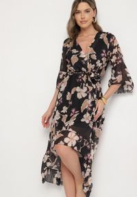 Born2be - Czarna Bawełniana Sukienka Kopertowa o Asymetrycznym Kroju z Wiązanym Paskiem Niteira. Okazja: na randkę, na co dzień. Typ kołnierza: dekolt w kształcie V. Kolor: czarny. Materiał: bawełna. Typ sukienki: asymetryczne, kopertowe. Styl: casual #1