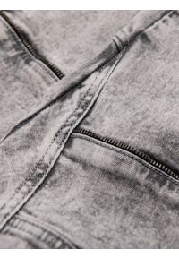 Ombre Clothing - Męskie jeansowe spodnie joggery z przetarciami i zamkami – szare V4. Kolor: szary. Materiał: jeans. Styl: retro, klasyczny, rockowy #5