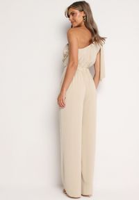 Born2be - Beżowy Kombinezon Asymetryczny na Jedno Ramię z Dwoma Kieszeniami Benama. Okazja: na wesele, na randkę, na ślub cywilny, na imprezę. Kolor: beżowy #6