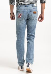 Wrangler - WRANGLER GREENSBORO MĘSKIE SPODNIE JEANSOWE JEANSY DŻINSY RACING INDIGO W15QBF22Y