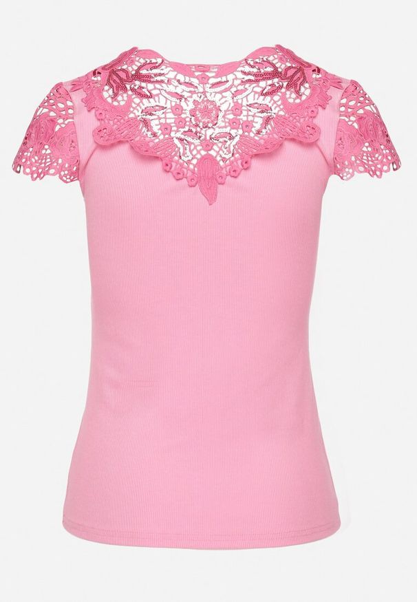 Born2be - Różowa Bluzka Prążkowana z Koronkowymi Wstawkami i Cekinami Esmalde. Kolor: różowy. Materiał: prążkowany, koronka. Styl: elegancki, klasyczny