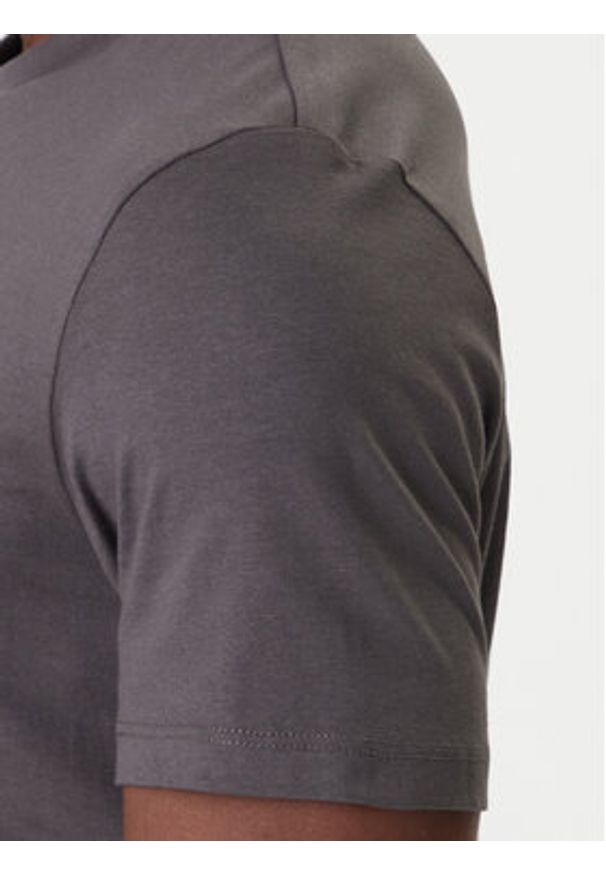 Guess T-Shirt Z6RI06 I3Z14 Szary Regular Fit. Kolor: szary. Materiał: bawełna