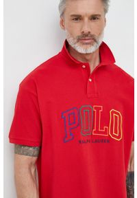 Polo Ralph Lauren polo bawełniane kolor czerwony z aplikacją. Typ kołnierza: polo. Kolor: czerwony. Materiał: bawełna. Długość: krótkie. Wzór: aplikacja