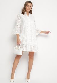 Born2be - Biała Rozkloszowana Sukienka Boho z Haftowanej Tkaniny z Bawełny Loraviel. Okazja: na spacer, na co dzień, na imprezę. Typ kołnierza: dekolt w kształcie V. Kolor: biały. Materiał: tkanina, bawełna. Wzór: haft. Styl: boho #4