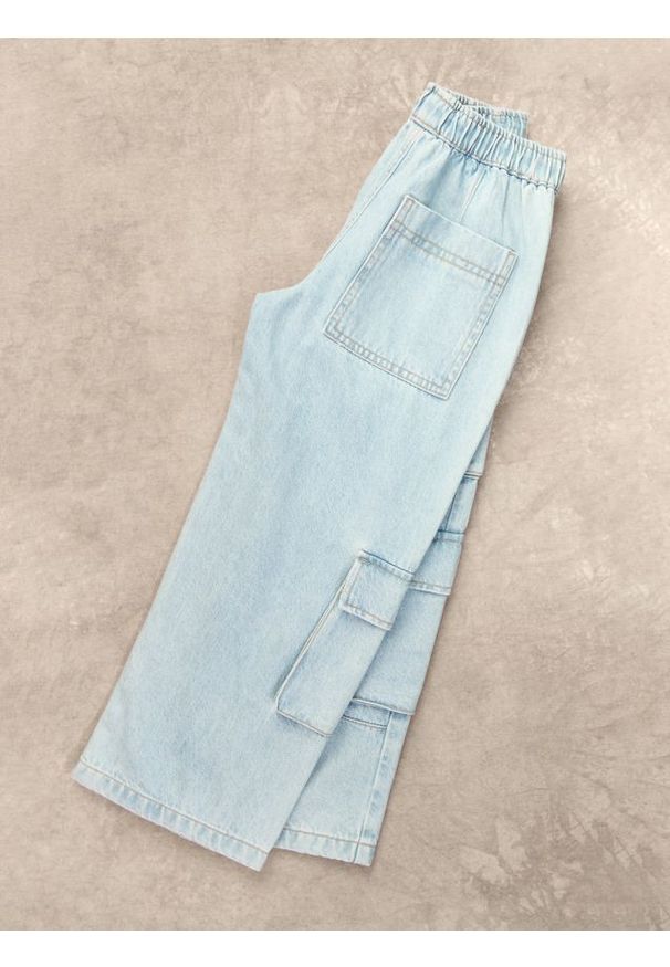 Reserved - Jeansy straight fit - niebieski. Kolor: niebieski