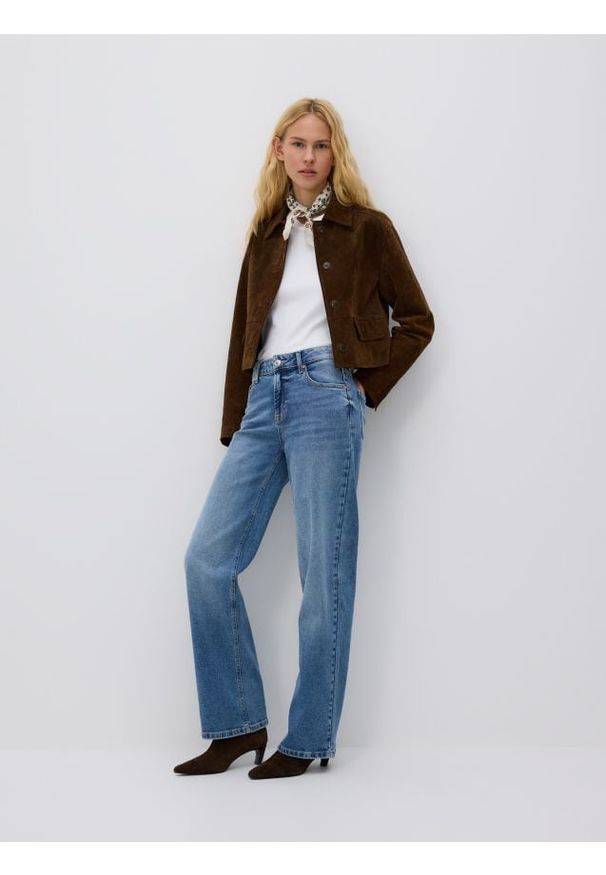 Reserved - Jeansy straight - niebieski. Kolor: niebieski