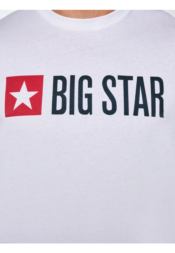 Big-Star - Koszulka męska z logo BIG STAR biała Quado 101. Okazja: na co dzień. Kolor: biały. Materiał: dzianina, jeans, dresówka, denim. Wzór: nadruk. Sezon: wiosna. Styl: klasyczny, casual