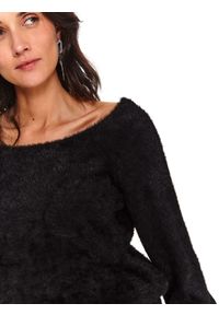 TOP SECRET - Sweter damski z okrągłym dekoltem. Kolor: czarny. Materiał: tkanina. Długość: długie. Wzór: aplikacja. Sezon: zima #2