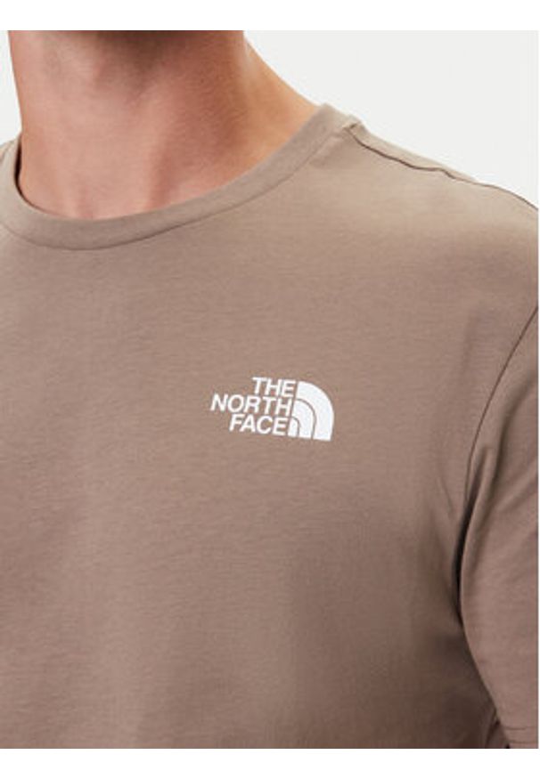 The North Face T-Shirt Redbox NF0A87NP Beżowy Regular Fit. Kolor: beżowy. Materiał: bawełna