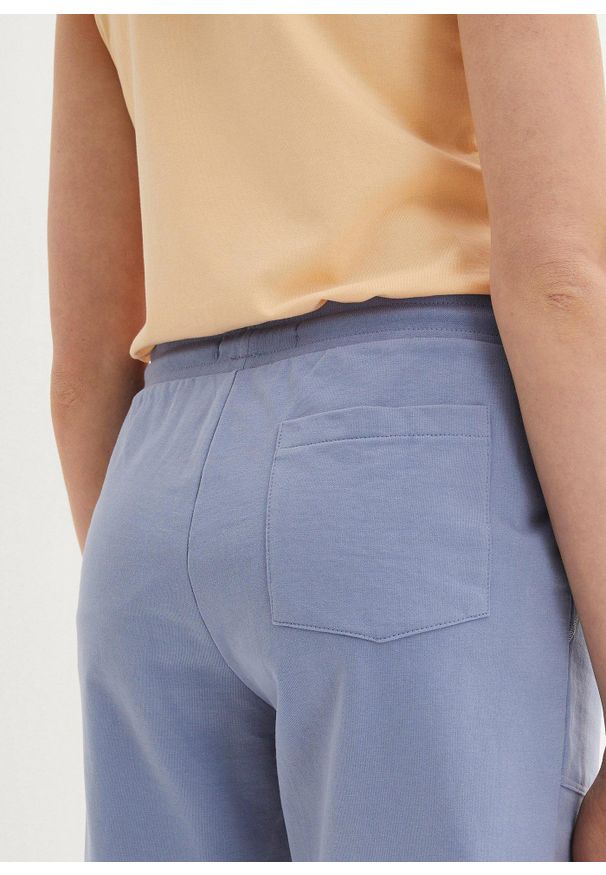 bonprix - Bermudy dresowe z czystej bawełny. Kolor: niebieski. Materiał: dresówka, bawełna