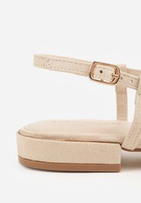 Renee - Ciemnobeżowe Sandały Slingback z Kwadratowym Noskiem i Ażurową Cholewką Jurria. Okazja: na co dzień. Kolor: beżowy. Materiał: jeans. Szerokość cholewki: normalna. Wzór: ażurowy. Styl: casual #6