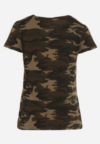 Born2be - Ciemnozielony Bawełniany T-shirt w Moro Navaria. Okazja: na co dzień. Kolor: zielony. Materiał: bawełna. Wzór: moro. Styl: casual, militarny #4
