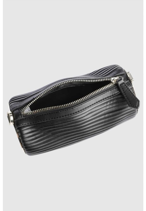 Valentino by Mario Valentino - VALENTINO Mała czarna torebka Frozen Pochette. Kolor: czarny. Styl: elegancki