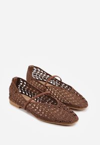 Born2be - Brązowe Ażurowe Balerinki z Imitacji Plecionki z Paskiem Naeraea. Okazja: na co dzień. Zapięcie: pasek. Kolor: brązowy. Materiał: len. Wzór: ażurowy. Sezon: wiosna, lato. Styl: casual, klasyczny #4