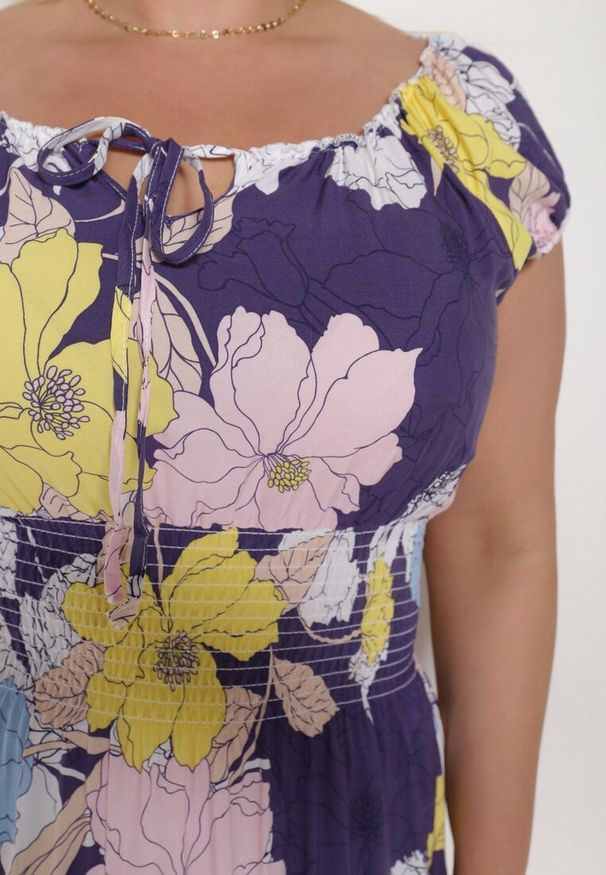 Born2be - Fioletowo-Żółta Sukienka z Bawełny o Rozkloszowanym Kroju z Gumką w Talii Euretta. Okazja: na co dzień. Kolor: fioletowy. Materiał: bawełna. Sezon: lato. Typ sukienki: rozkloszowane. Styl: casual, klasyczny