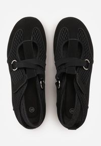 Renee - Czarne Sneakeriny z Siateczki z Zapięciem na Rzep Vianate. Okazja: na co dzień. Zapięcie: rzepy. Kolor: czarny. Materiał: skóra, koronka #3