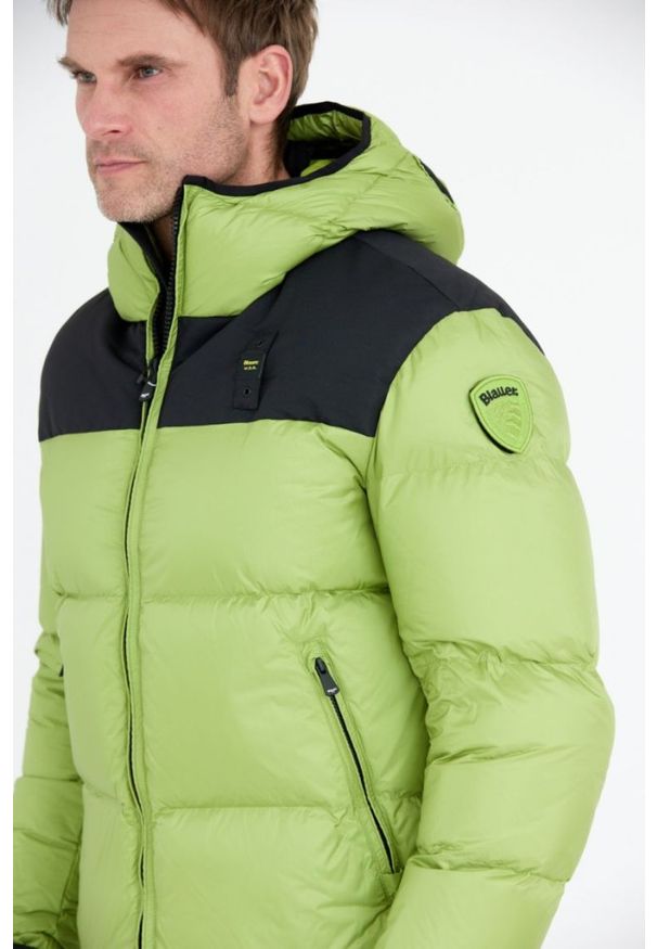 Blauer USA - BLAUER Jasnozielona kurtka męska Cooper z logo na kapturze. Kolor: zielony