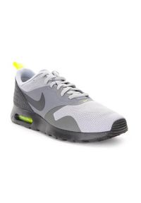 Buty do biegania męskie Nike Air Max Tavas. Kolor: wielokolorowy, szary. Materiał: materiał, syntetyk, tkanina. Szerokość cholewki: normalna. Model: Nike Air Max