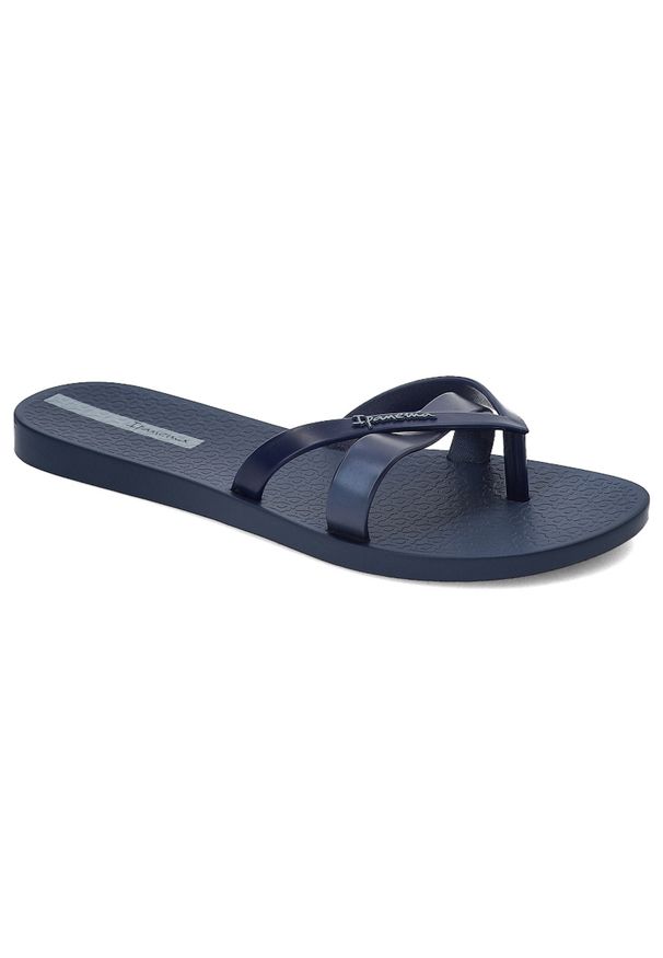 Granatowe Japonki Ipanema Modne Obuwie Damskie. Okazja: na plażę, na spacer, na co dzień. Kolor: niebieski. Materiał: materiał. Wzór: paski. Sezon: lato. Styl: elegancki, casual