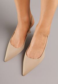 Renee - Beżowe Sandały na Szpilce Typu Slingback Melovelle. Okazja: na co dzień. Kolor: beżowy. Materiał: jeans. Obcas: na szpilce. Styl: elegancki, casual #6