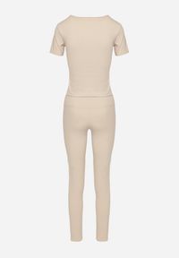 Born2be - Beżowy Komplet Sportowy Legginsy i Dopasowany T-shirt Silendria. Kolor: beżowy #6