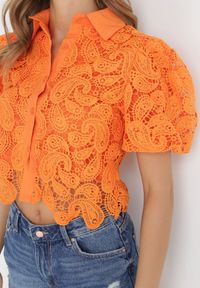 Born2be - Pomarańczowa Koronkowa Koszula z Krótkim Rękawem Chentha. Kolor: pomarańczowy. Materiał: koronka. Długość rękawa: krótki rękaw. Długość: krótkie