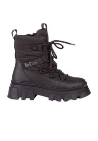 Buty Lee Cooper LCJ-24-47-3144LA - czarne. Wysokość cholewki: przed kolano. Zapięcie: sznurówki. Kolor: czarny. Materiał: skóra, guma. Szerokość cholewki: normalna. Sezon: zima #1
