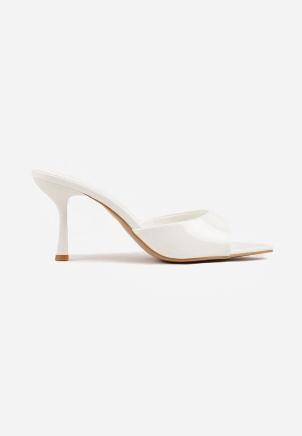 Renee - Białe Klapki Peep Toe na Szpilce ze Szpiczastym Noskiem Arinatia. Okazja: na co dzień, na imprezę. Nosek buta: otwarty. Kolor: biały. Sezon: lato. Obcas: na szpilce. Styl: elegancki, casual. Wysokość obcasa: średni