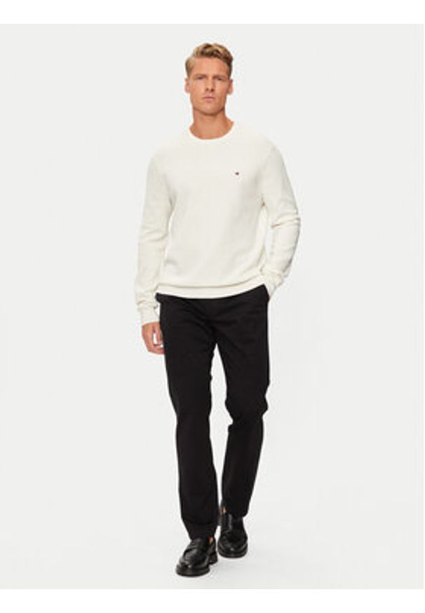 TOMMY HILFIGER - Tommy Hilfiger Chinosy Denton MW0MW37873 Czarny Slim Fit. Kolor: czarny. Materiał: bawełna