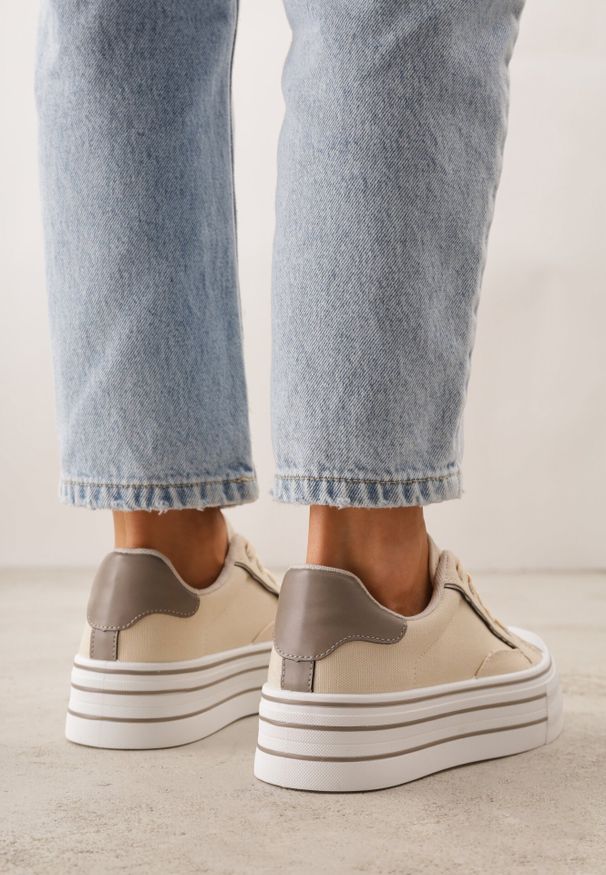 Born2be - Beżowe Klasyczne Trampki na Grubej Podeszwie Araenes. Kolor: beżowy. Materiał: jeans. Szerokość cholewki: normalna. Wzór: gładki. Styl: klasyczny