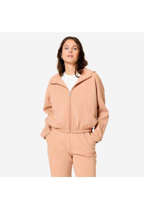 DOMYOS - Bluza z kapturem damska Domyos fitness. Typ kołnierza: kaptur. Kolor: beżowy. Materiał: lyocell, poliester, materiał, elastan. Sport: fitness