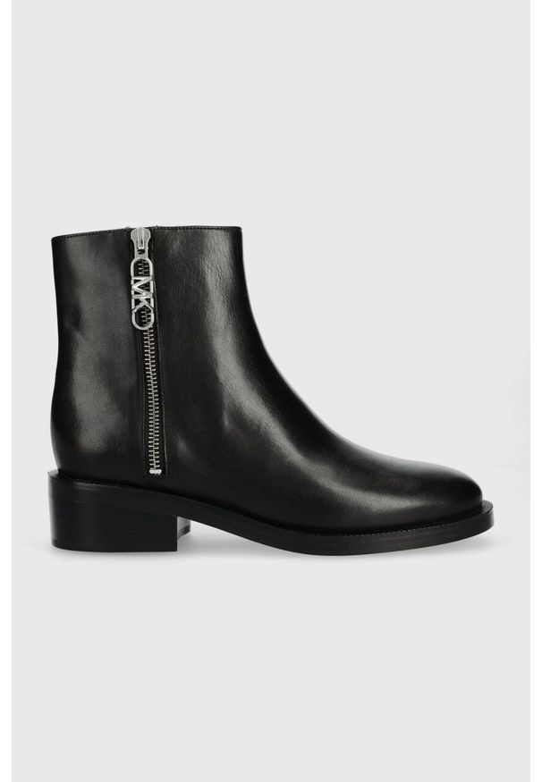 MICHAEL Michael Kors botki skórzane Regan damskie kolor czarny na płaskim obcasie 40F3RGME5L. Nosek buta: okrągły. Kolor: czarny. Materiał: skóra. Obcas: na obcasie. Wysokość obcasa: niski