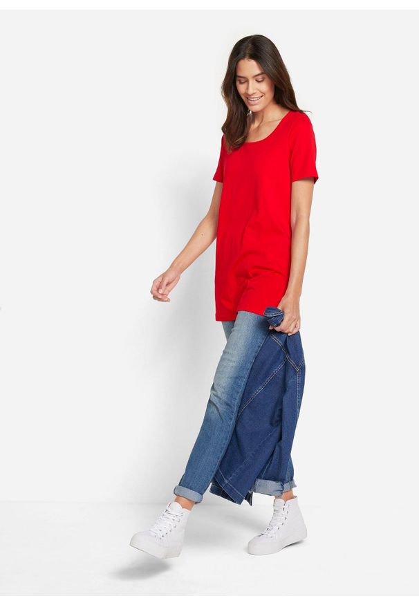 bonprix - Długi shirt (2 szt.). Kolor: czerwony. Długość: długie