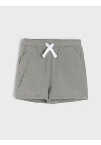 Sinsay - Bawełniane szorty - zielony. Kolor: zielony. Materiał: bawełna #1