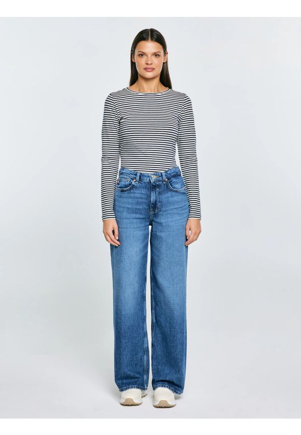 Big-Star - Bluzka damska w paski granatowa Vensa 403. Okazja: na co dzień. Kolor: niebieski. Materiał: dzianina, jeans. Długość rękawa: długi rękaw. Długość: długie. Wzór: paski. Styl: klasyczny, casual, elegancki