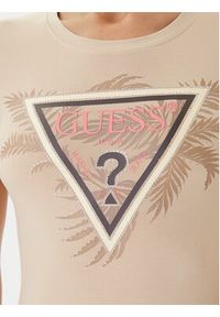 Guess T-Shirt W5YI13 J1314 Beżowy Regular Fit. Kolor: beżowy. Materiał: bawełna #5