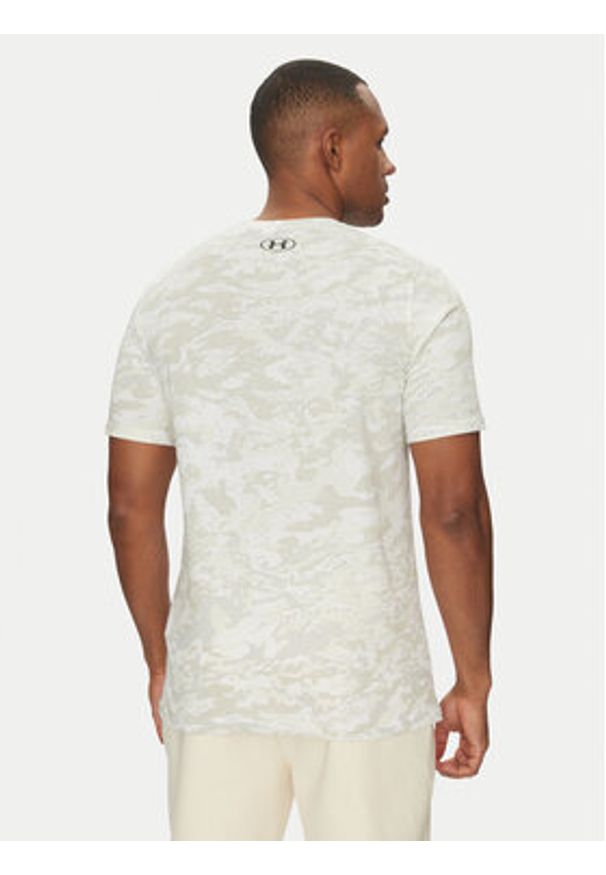 Under Armour T-Shirt ABC 1357727 Biały Regular Fit. Kolor: biały. Materiał: syntetyk