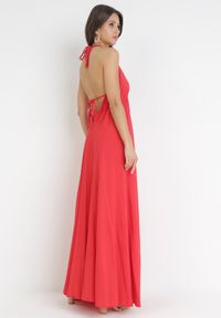 Born2be - Czerwona Rozkloszowana Sukienka Maxi z Wiązaniem na Szyi Cathenia. Kolor: czerwony. Długość: maxi #3
