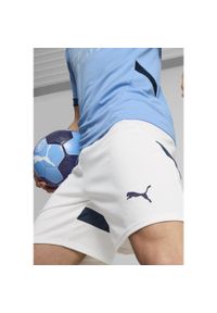 Puma - Męskie szorty Manchester City 24/25 PUMA White Marine Blue. Kolor: biały, wielokolorowy, niebieski. Sport: piłka nożna