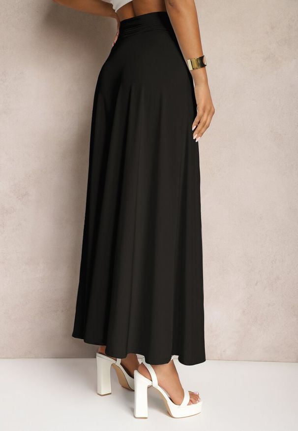 Renee - Czarna Rozkloszowana Spódnica High Waist z Marszczeniem w Pasie Nolisea. Stan: podwyższony. Kolor: czarny. Materiał: tkanina