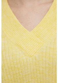 JDY sweter damski kolor żółty lekki. Okazja: na co dzień. Kolor: żółty. Materiał: dzianina. Długość rękawa: raglanowy rękaw. Styl: casual