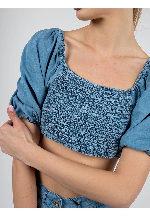 Patrizia Pepe Top | | Kobieta |. Typ kołnierza: dekolt kwadratowy. Materiał: denim. Długość rękawa: krótki rękaw. Długość: krótkie