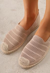 Born2be - Ciemnobeżowe Espadryle z Plecionką i Ażurowym Zdobieniem Lanivesa. Okazja: na co dzień. Kolor: beżowy. Materiał: len, jeans. Szerokość cholewki: normalna. Wzór: aplikacja, ażurowy. Sezon: lato. Styl: wakacyjny, elegancki, casual, klasyczny #9