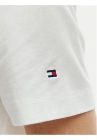 TOMMY HILFIGER - Tommy Hilfiger T-Shirt WW0WW48699 Écru Regular Fit. Kolor: kremowy. Materiał: bawełna #4