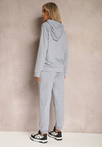 Renee - Szary Klasyczny Komplet Dresowy z Bluzą Kangurką i Spodniami Typu Jogger Salevia. Kolor: szary. Materiał: dresówka #4
