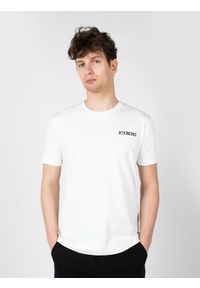 Iceberg T-Shirt | F0256307 | Mężczyzna | Biały. Okazja: na co dzień. Kolor: biały. Materiał: bawełna. Styl: elegancki, klasyczny, casual