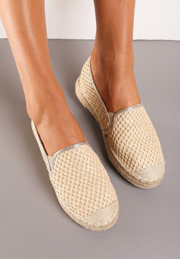 Born2be - Beżowe Espadryle Nonassociation. Nosek buta: okrągły. Zapięcie: bez zapięcia. Kolor: beżowy. Materiał: materiał. Wzór: ażurowy, aplikacja. Obcas: na obcasie. Wysokość obcasa: niski