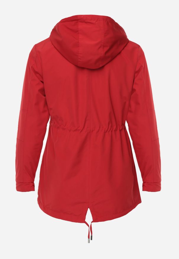 Born2be - Czerwono-Czarna Przejściowa Kurtka Dwustronna Parka z Pikowaniem i Kapturem Tidare. Okazja: na co dzień, na spacer. Kolekcja: plus size. Kolor: czerwony. Materiał: jeans, poliester. Styl: casual, sportowy
