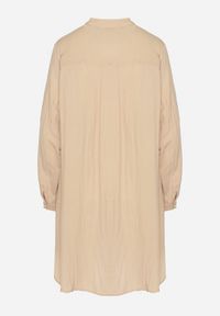 Born2be - Beżowa Sukienka Oversize z Bawełny o Prostym Kroju Koszulowym Elanistra. Okazja: na co dzień. Kolor: beżowy. Materiał: bawełna. Typ sukienki: oversize, koszulowe, proste. Styl: elegancki, casual #7