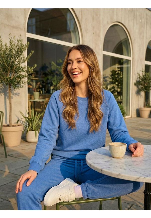 Sinsay - Dresowe spodnie jogger terry - niebieski. Kolor: niebieski. Materiał: dresówka